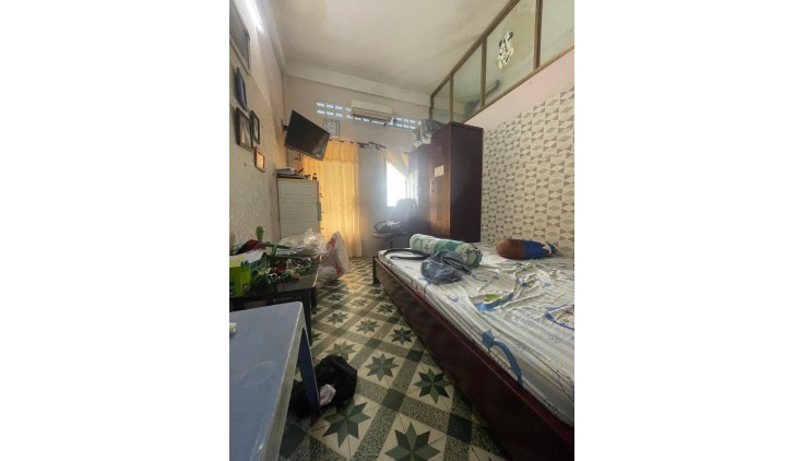 Mặt tiền Lô B Bùi Minh Trực 4.2x16 đúc 4 tầng chỉ 18 tỷ